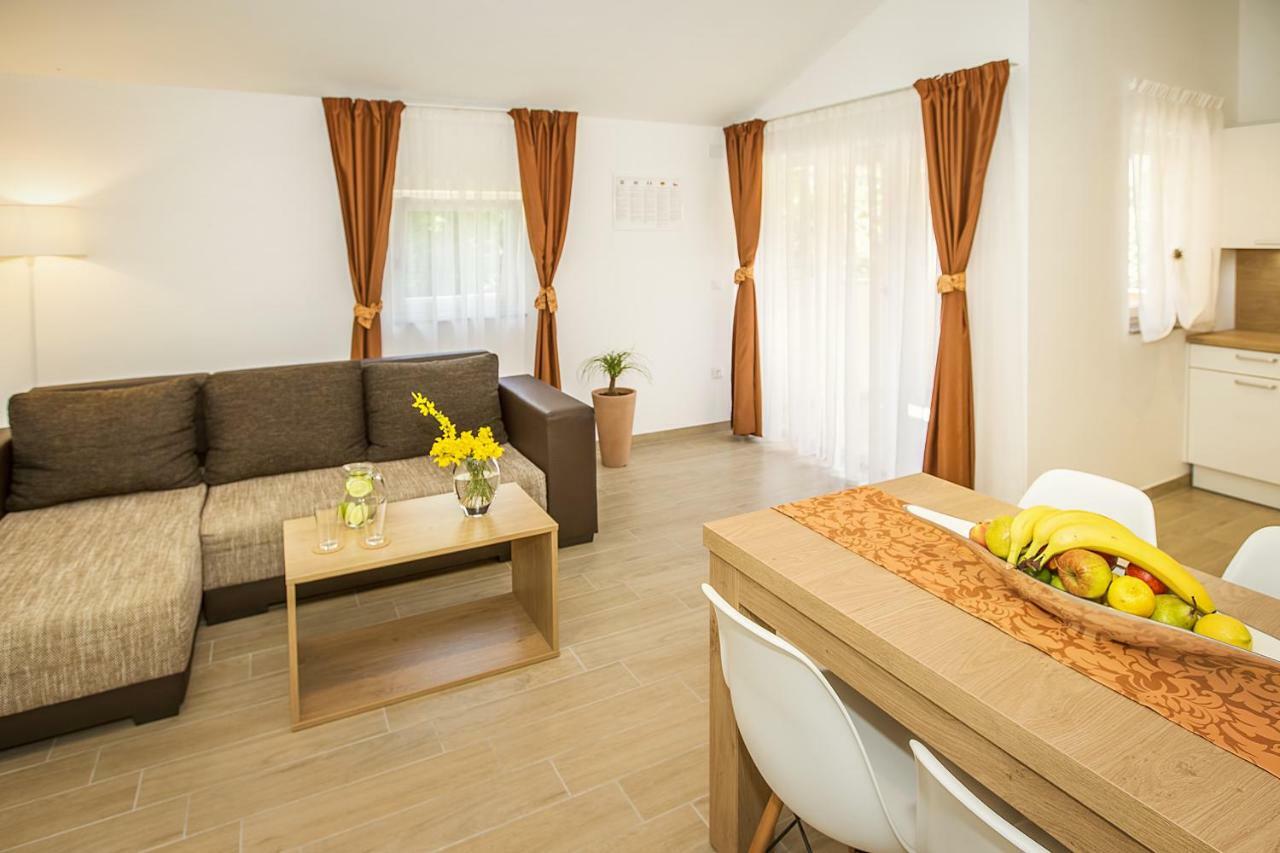 באסקה Residence Mediterraneo II מראה חיצוני תמונה