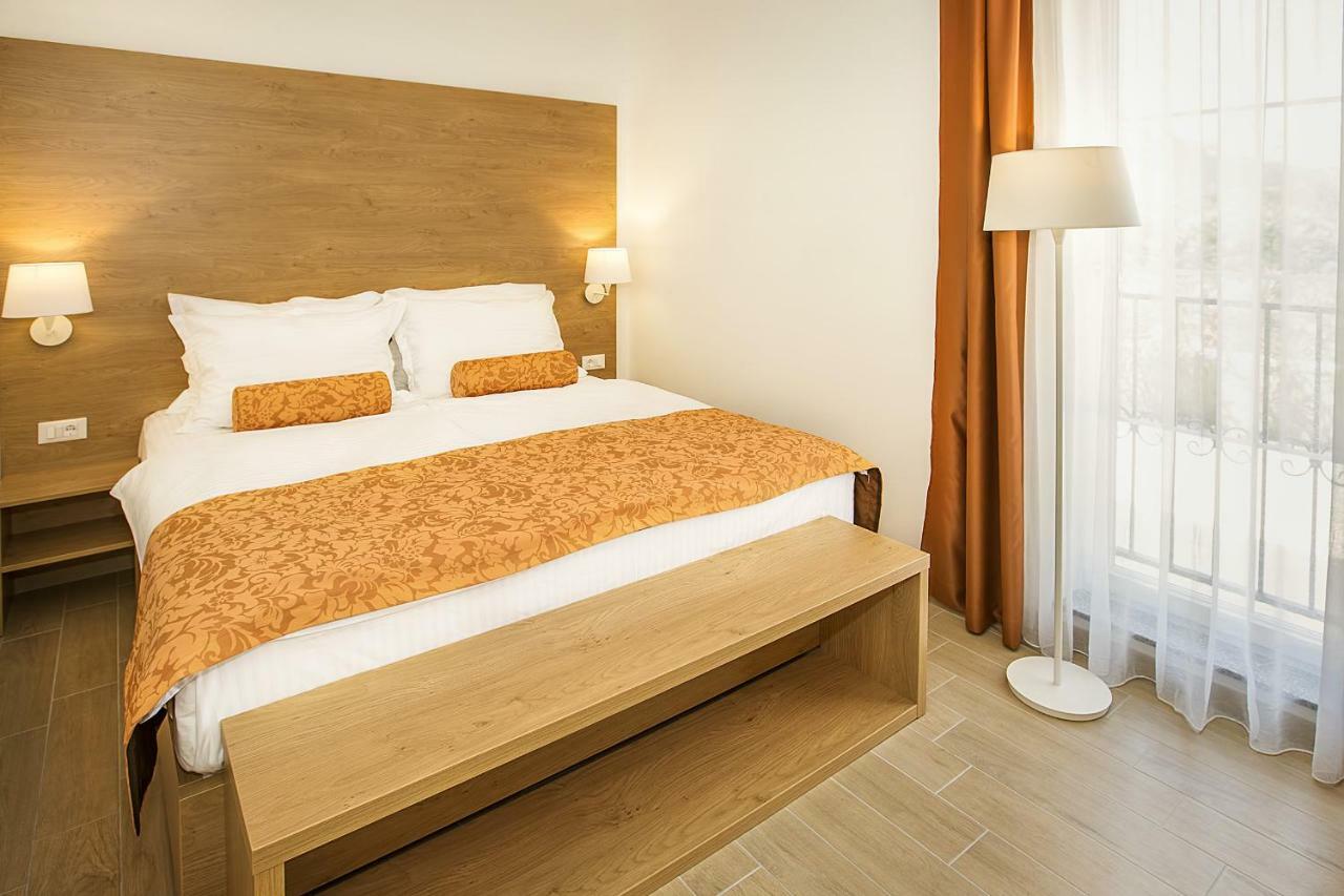 באסקה Residence Mediterraneo II מראה חיצוני תמונה